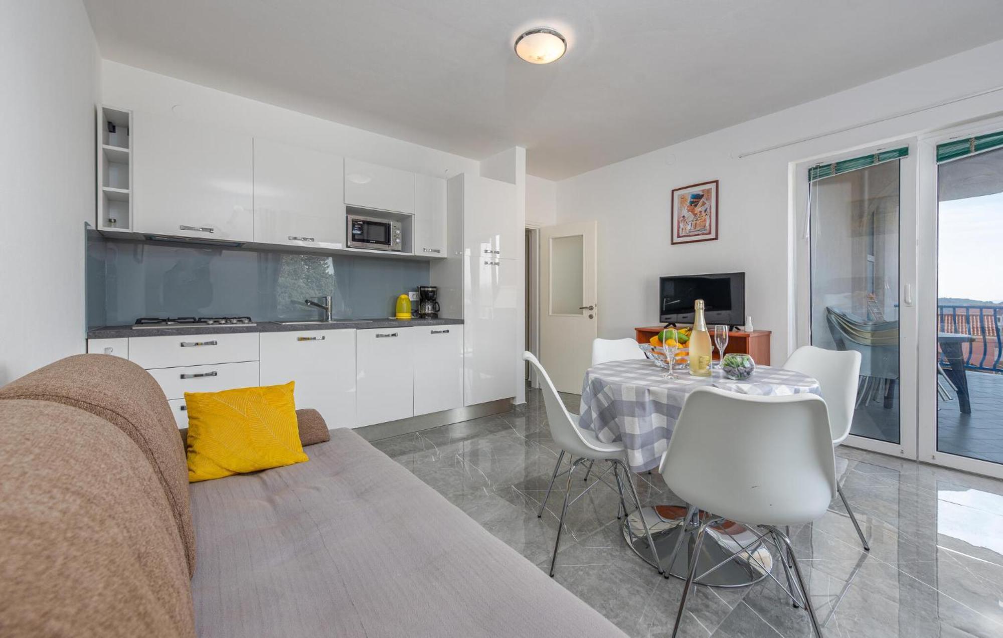 Amazing Apartment In Pakoštane Exteriör bild
